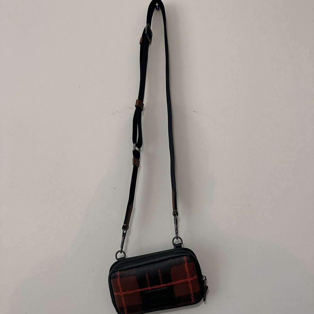Coach Crossbody Men Bag. Never used. Perfect conditions. - Picture 2 of 2